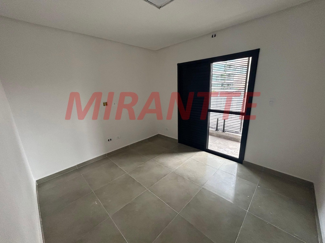 Cond. fechado de 52.79m² com 2 quartos em Ocian
