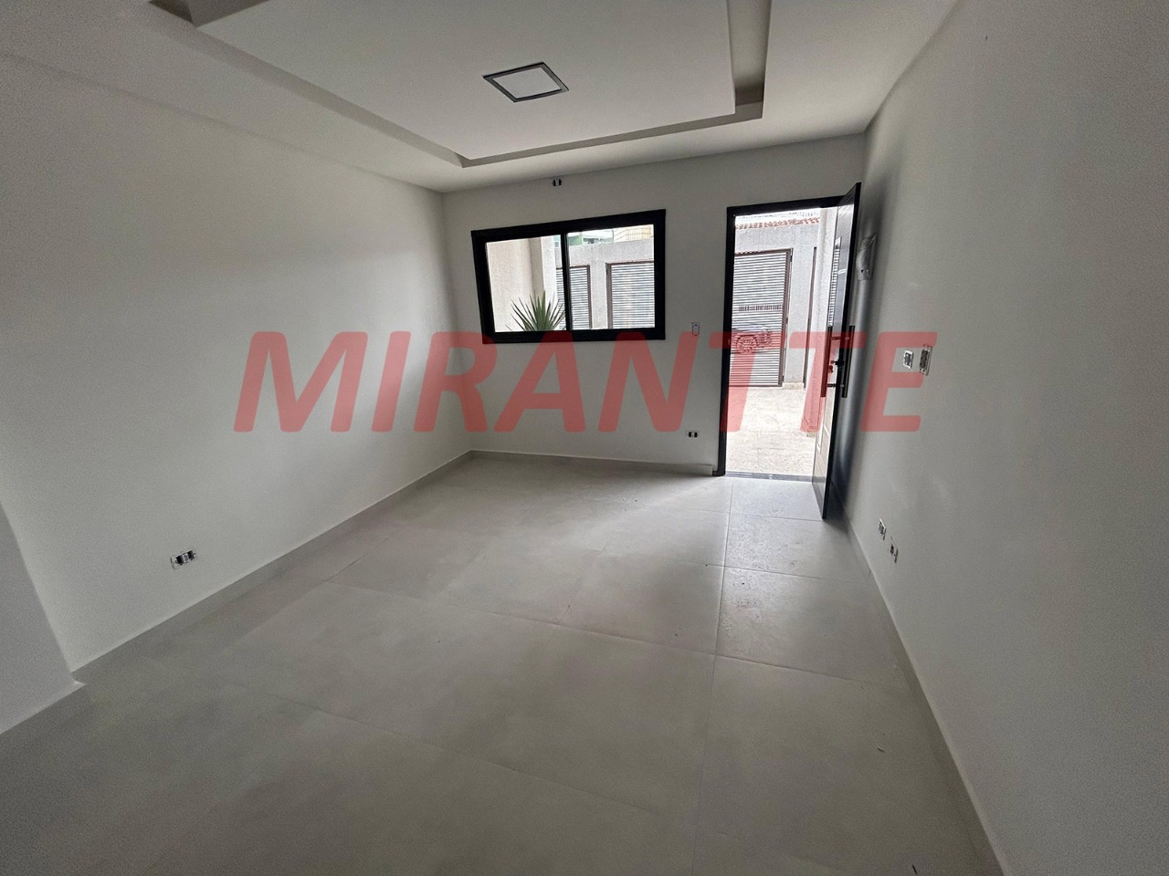 Cond. fechado de 52.79m² com 2 quartos em Ocian