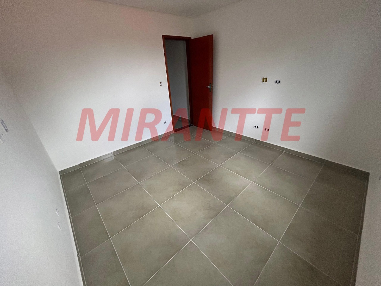 Cond. fechado de 52.79m² com 2 quartos em Ocian