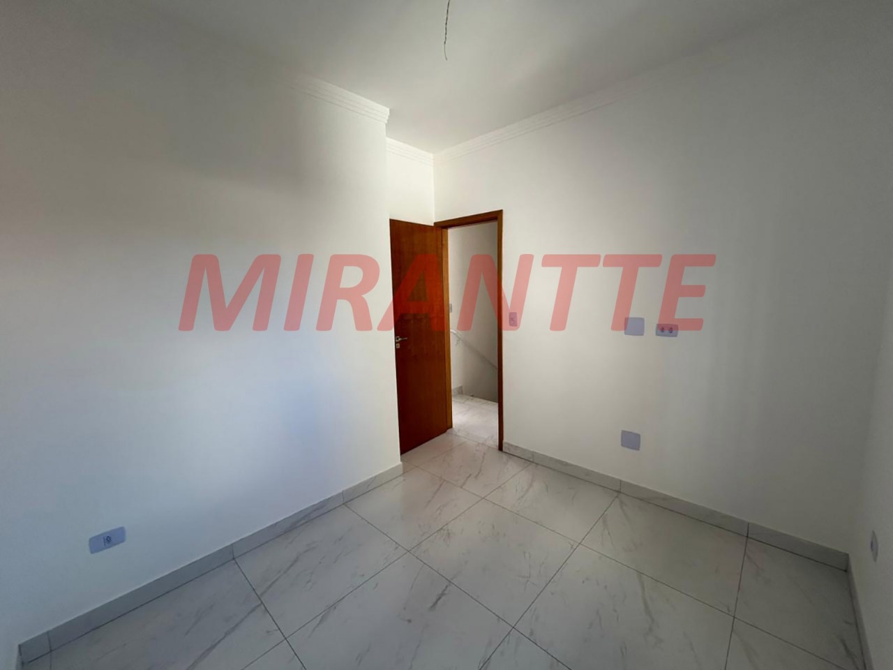 Cond. fechado de 56m² com 2 quartos em Tupiry