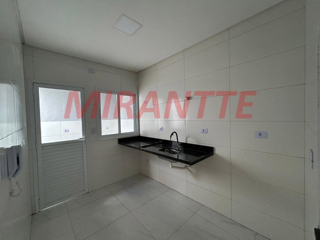 Cond. fechado de 51m² com 2 quartos em Tupiry