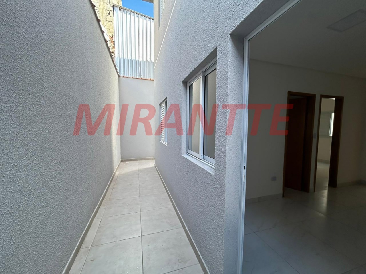 Cond. fechado de 51m² com 2 quartos em Tupiry