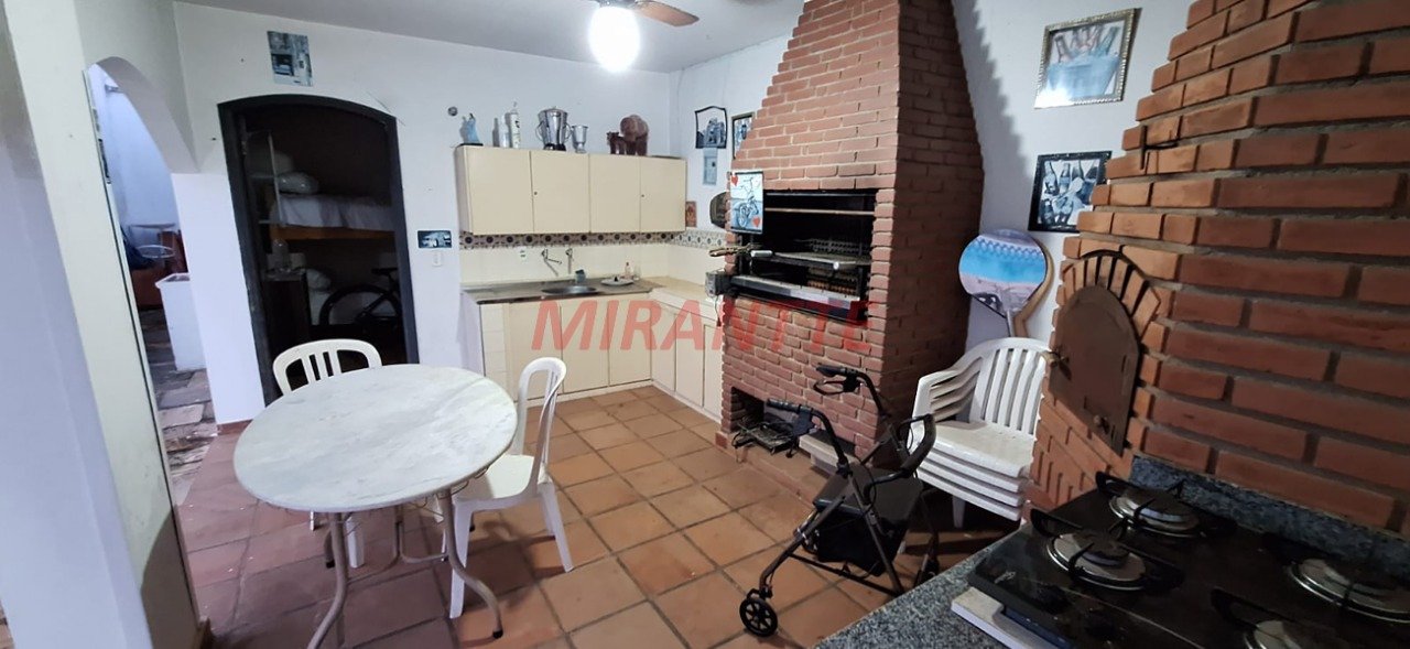 Casa terrea de 398m² com 6 quartos em Vila Esperia ou Giglio