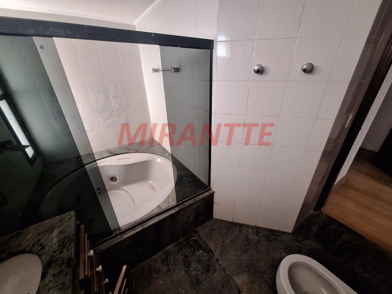 Apartamento de 220m² com 3 quartos em Santana