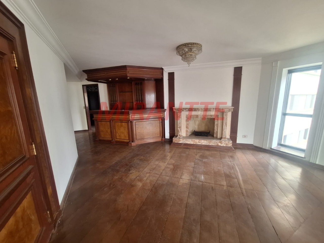 Apartamento de 220m² com 3 quartos em Santana