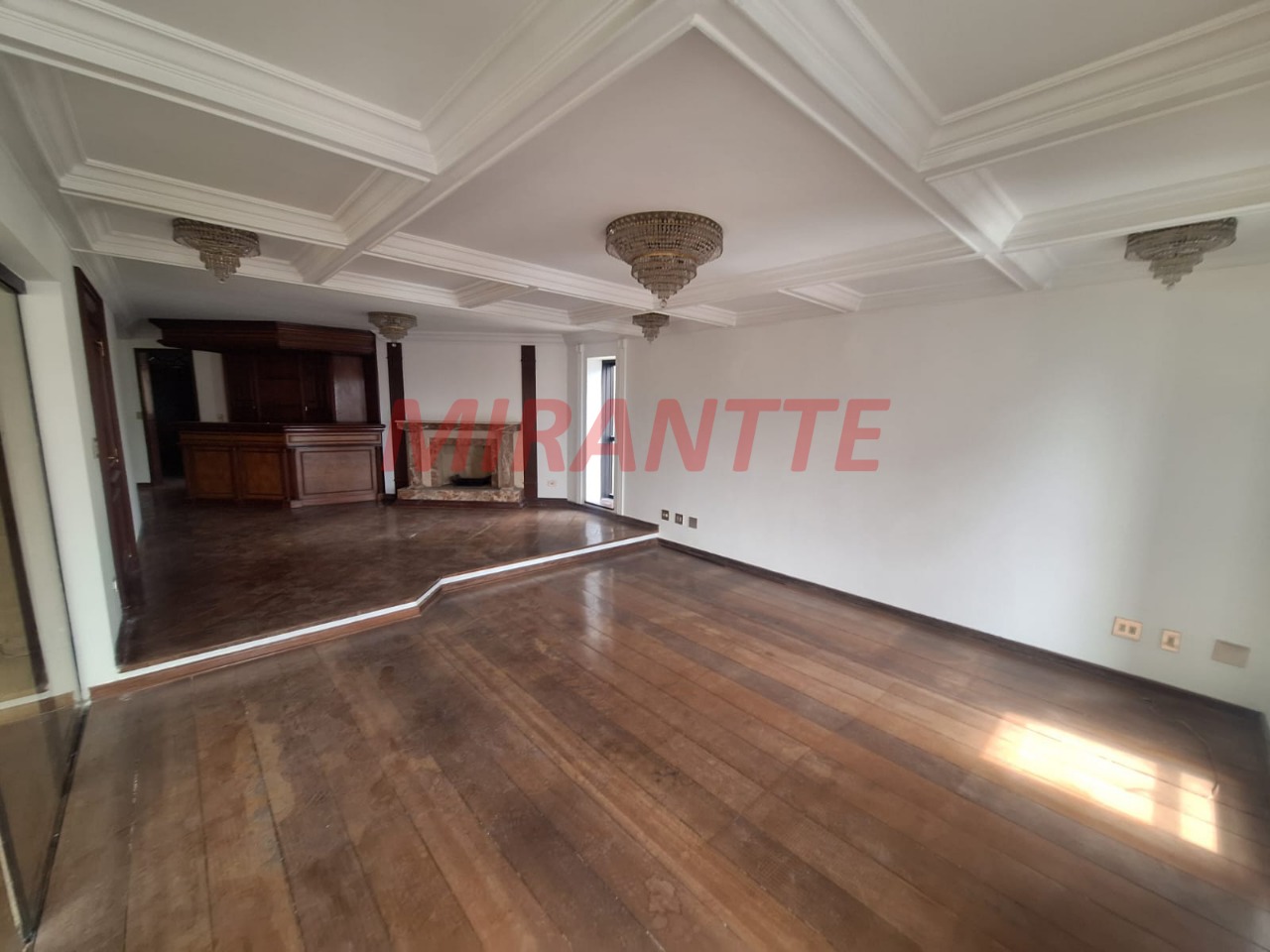 Apartamento de 220m² com 3 quartos em Santana