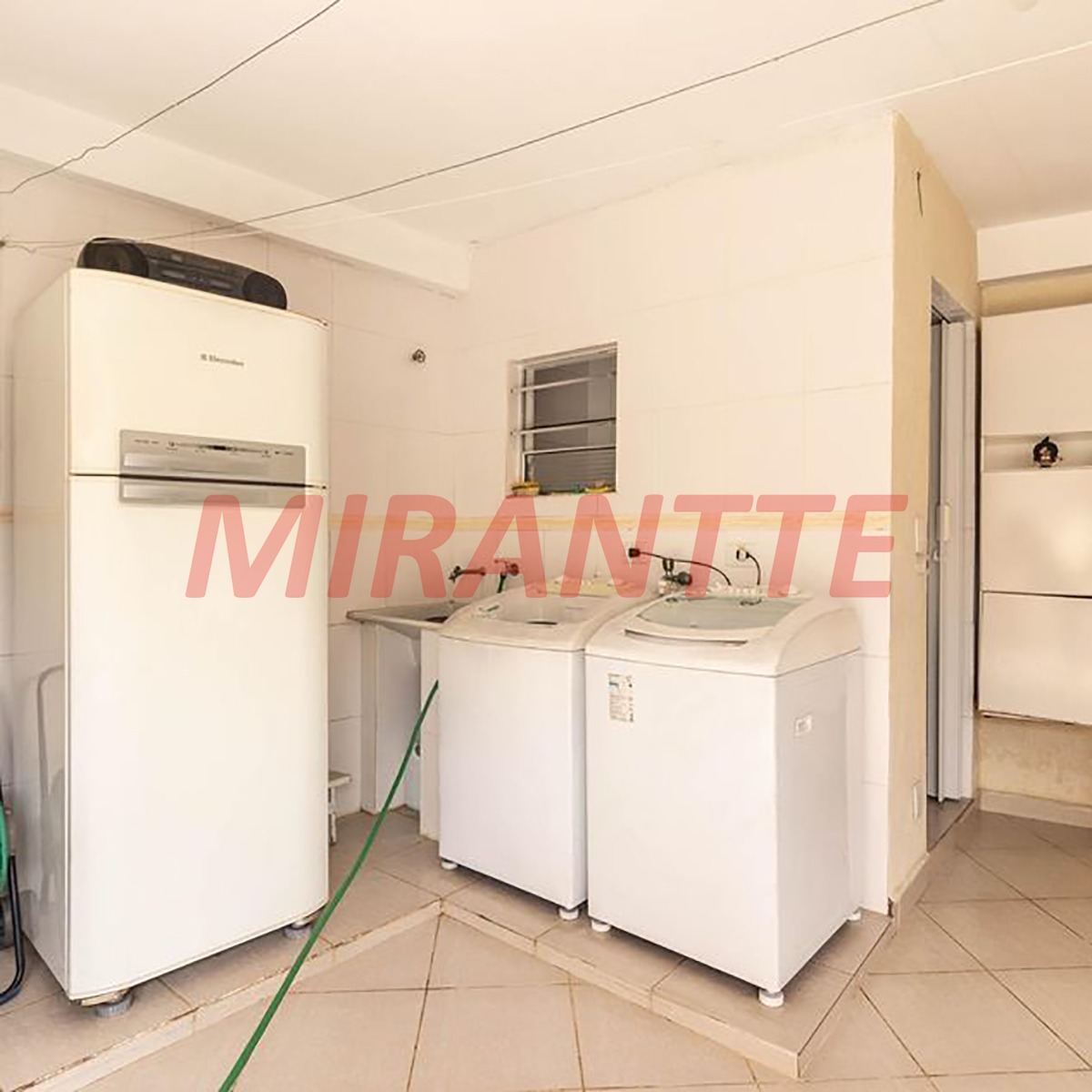 Sobrado de 110m² com 3 quartos em Chora Menino
