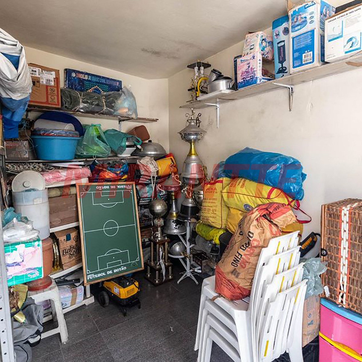 Sobrado de 110m² com 3 quartos em Chora Menino
