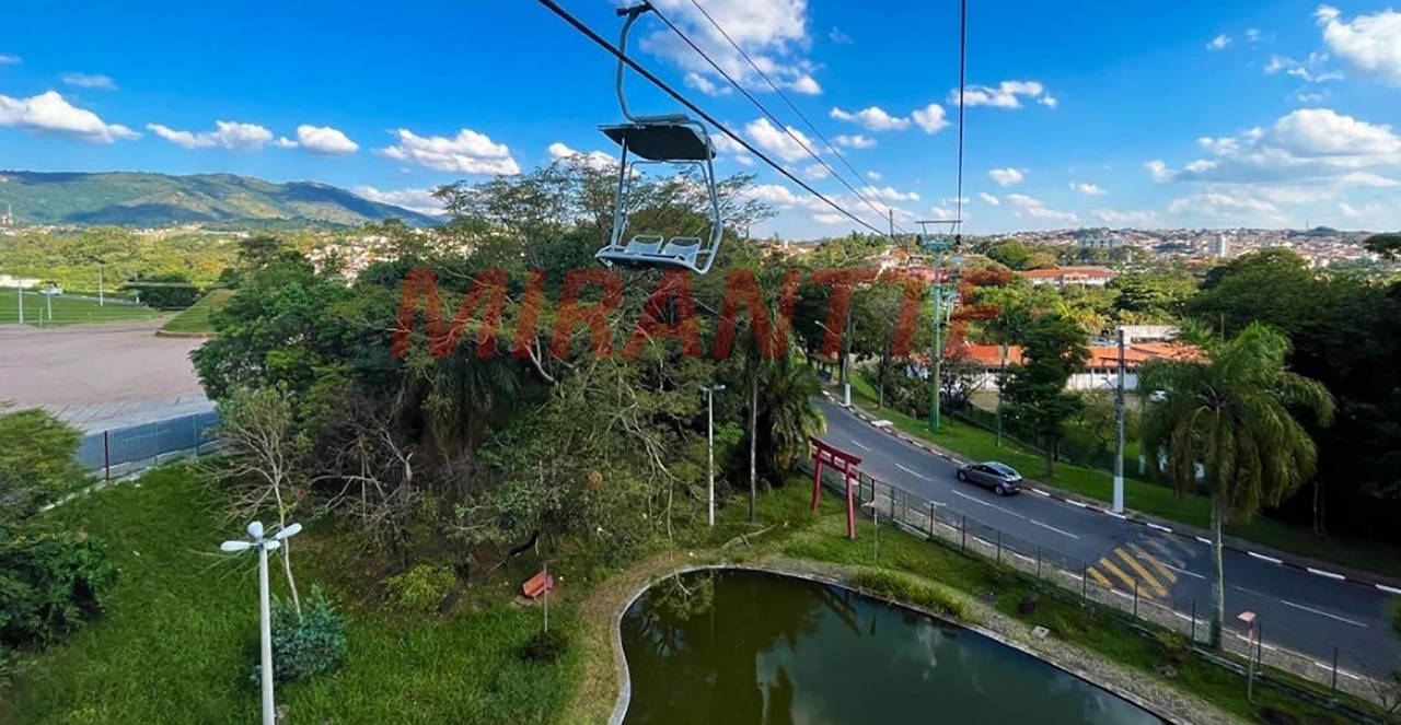 Cond. fechado de 285m² com 4 quartos em Boa Vista