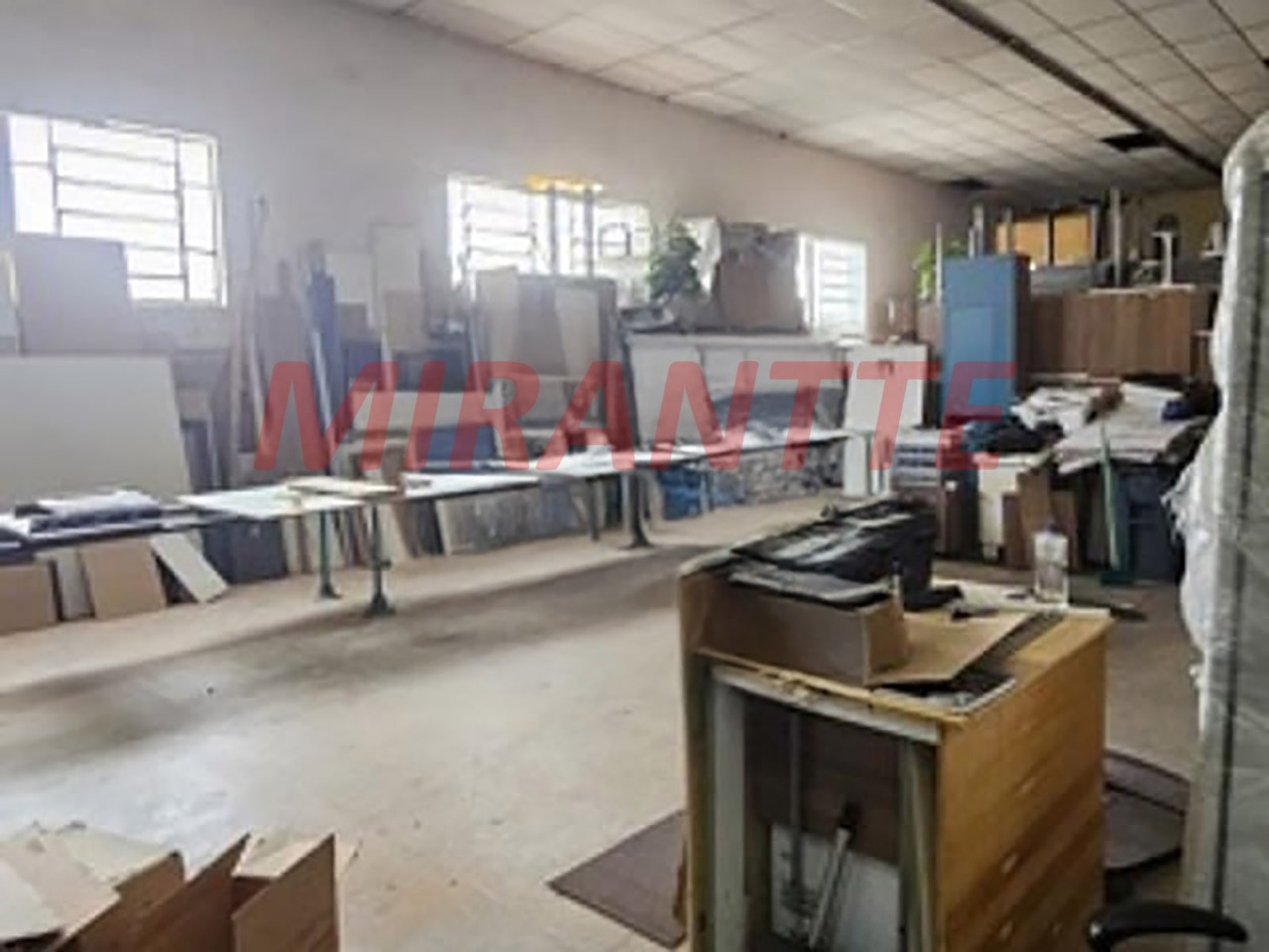 Galpao de 385m² em Jardim Cocaia