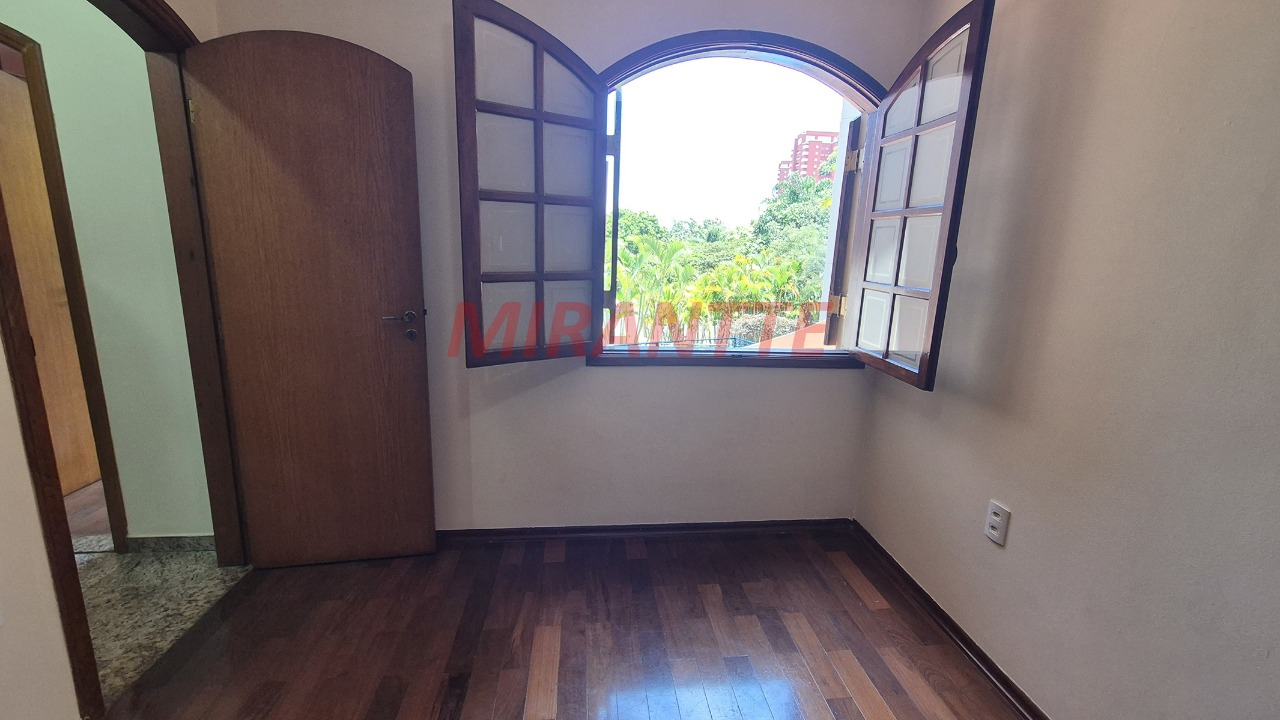 Casa terrea de 230m² com 4 quartos em Vila Mafra