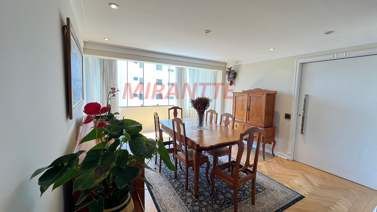 Apartamento de 274m² com 3 quartos em Santana