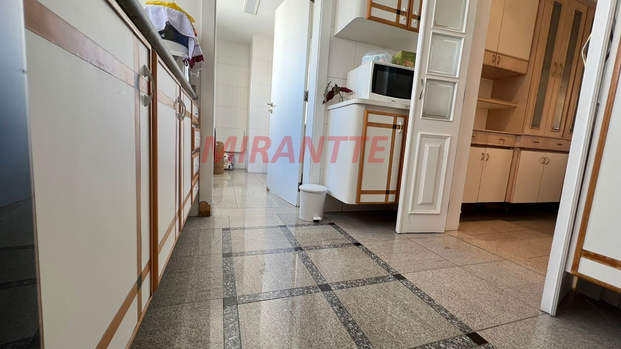 Apartamento de 274m² com 3 quartos em Santana