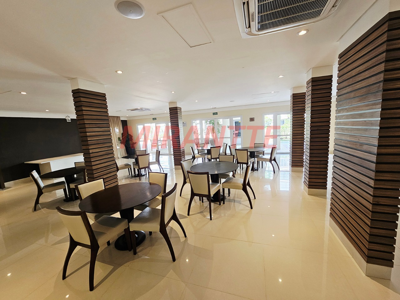 Apartamento de 266m² com 3 quartos em Vila Irmaos Arnoni