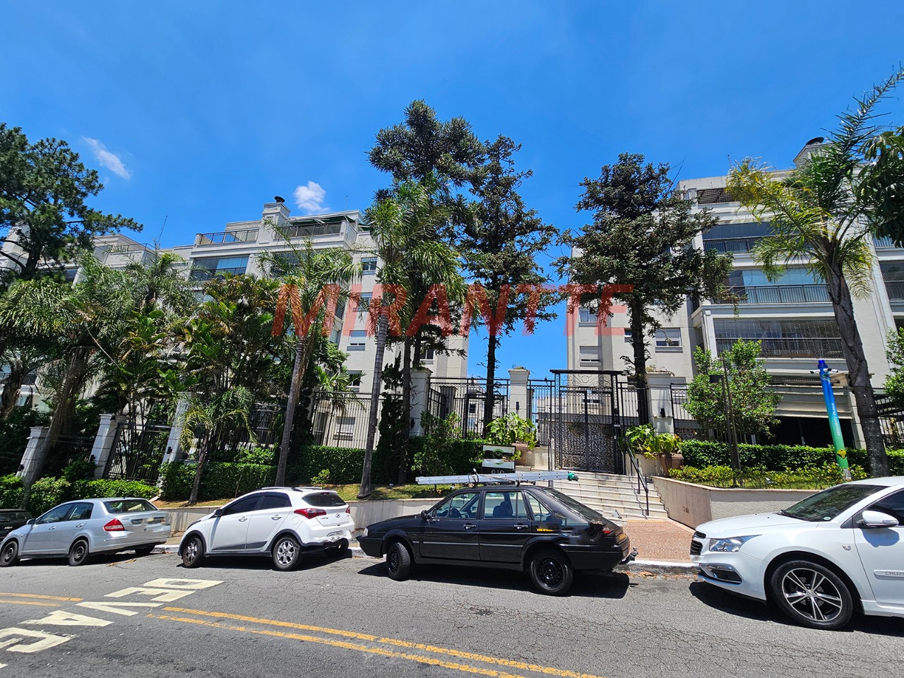 Apartamento de 266m² com 3 quartos em Vila Irmaos Arnoni