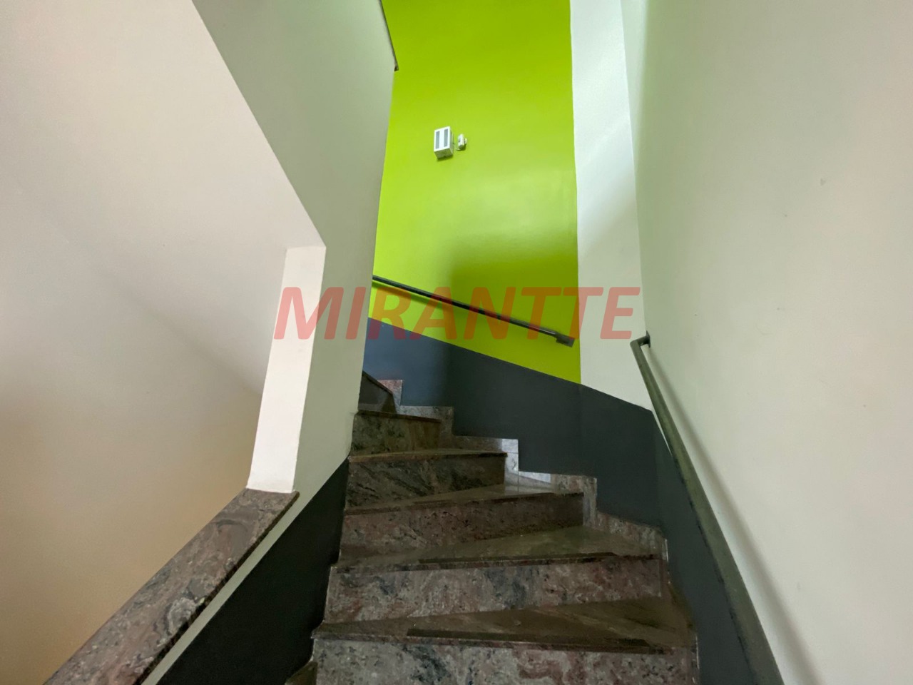 Comercial de 520m² em Santana