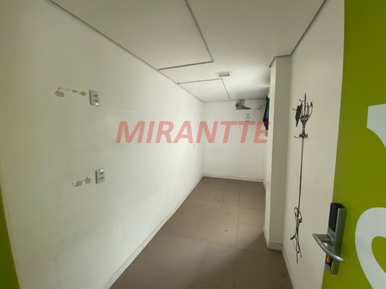 Comercial de 520m² em Santana