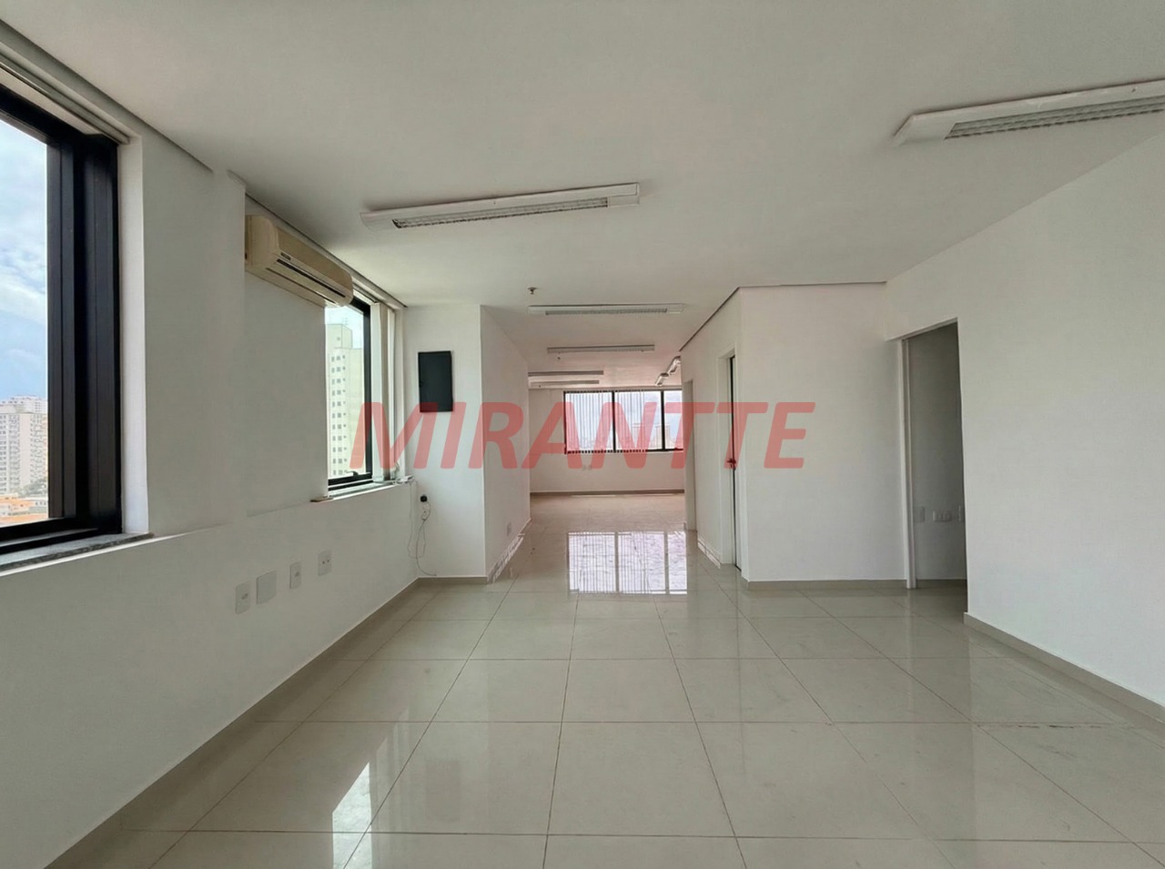Comercial de 34m² em Santana