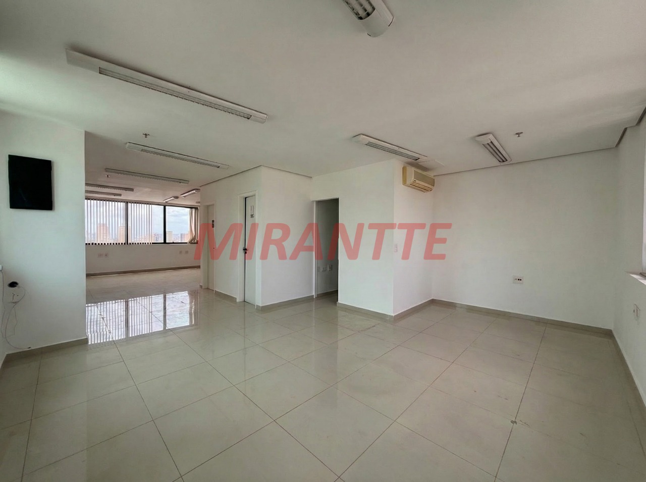 Comercial de 34m² em Santana
