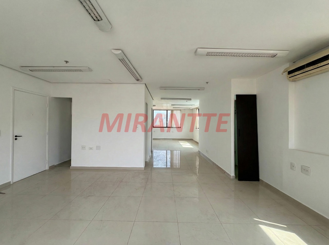 Comercial de 34m² em Santana