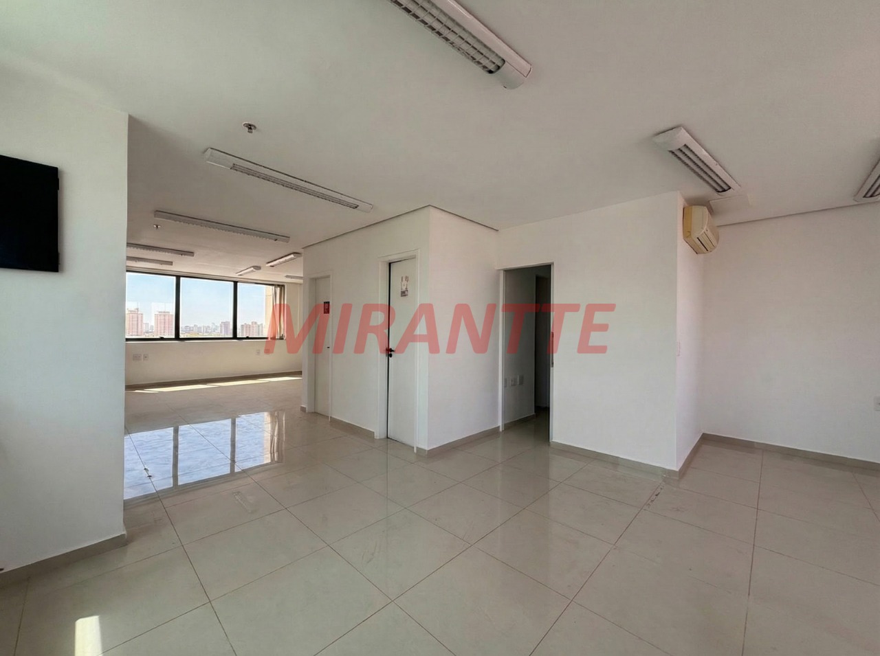 Comercial de 34m² em Santana