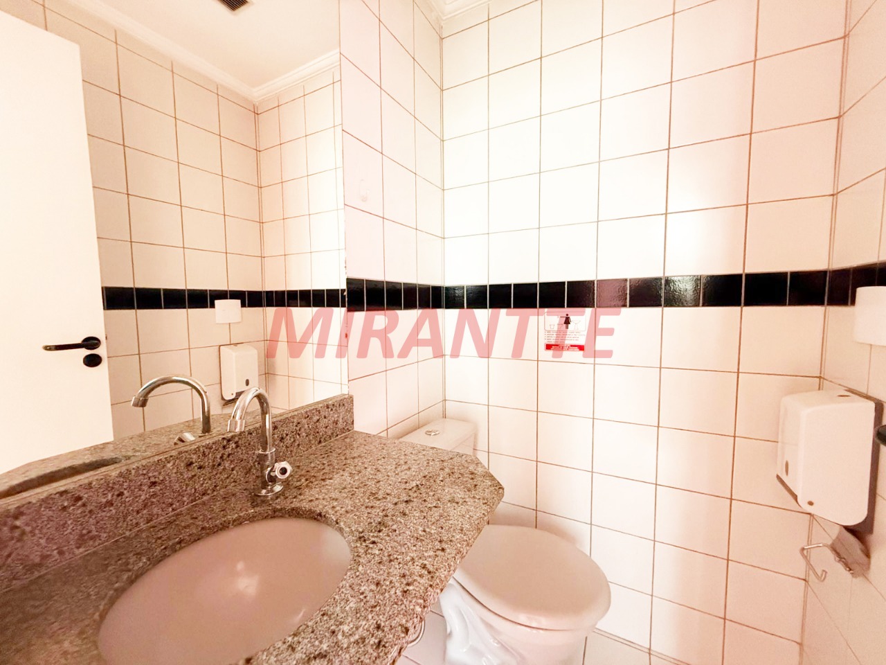 Comercial de 34m² em Santana