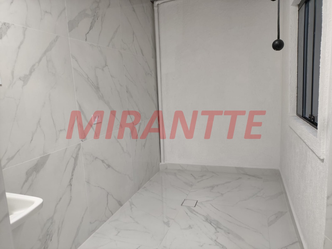 Cond. fechado de 109.01m² com 3 quartos em Chora Menino