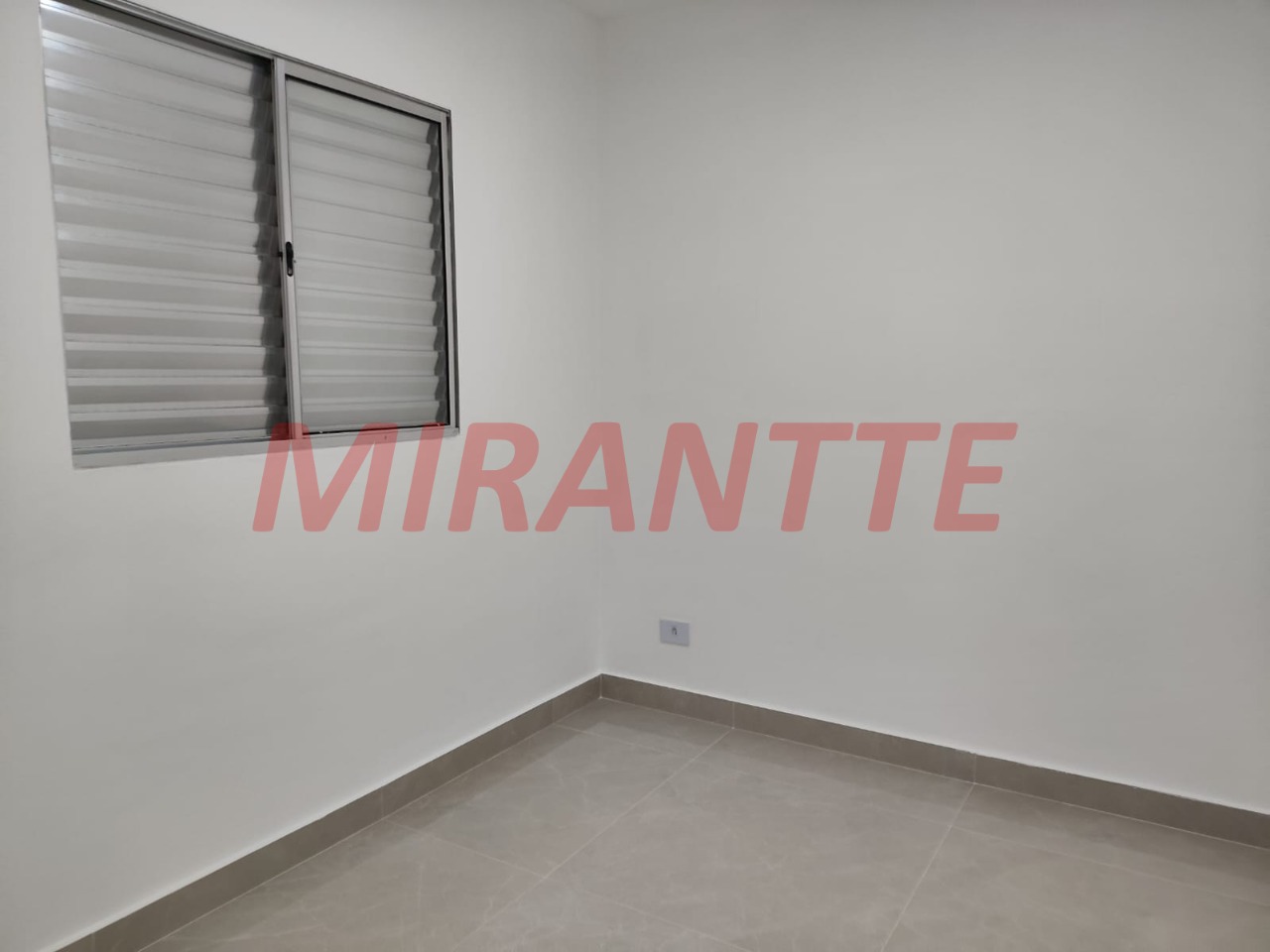 Cond. fechado de 109.01m² com 3 quartos em Chora Menino
