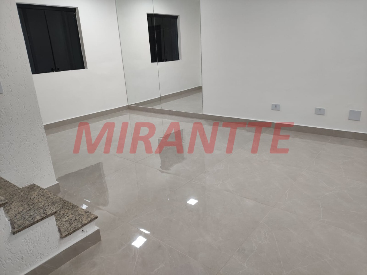 Cond. fechado de 109.01m² com 3 quartos em Chora Menino