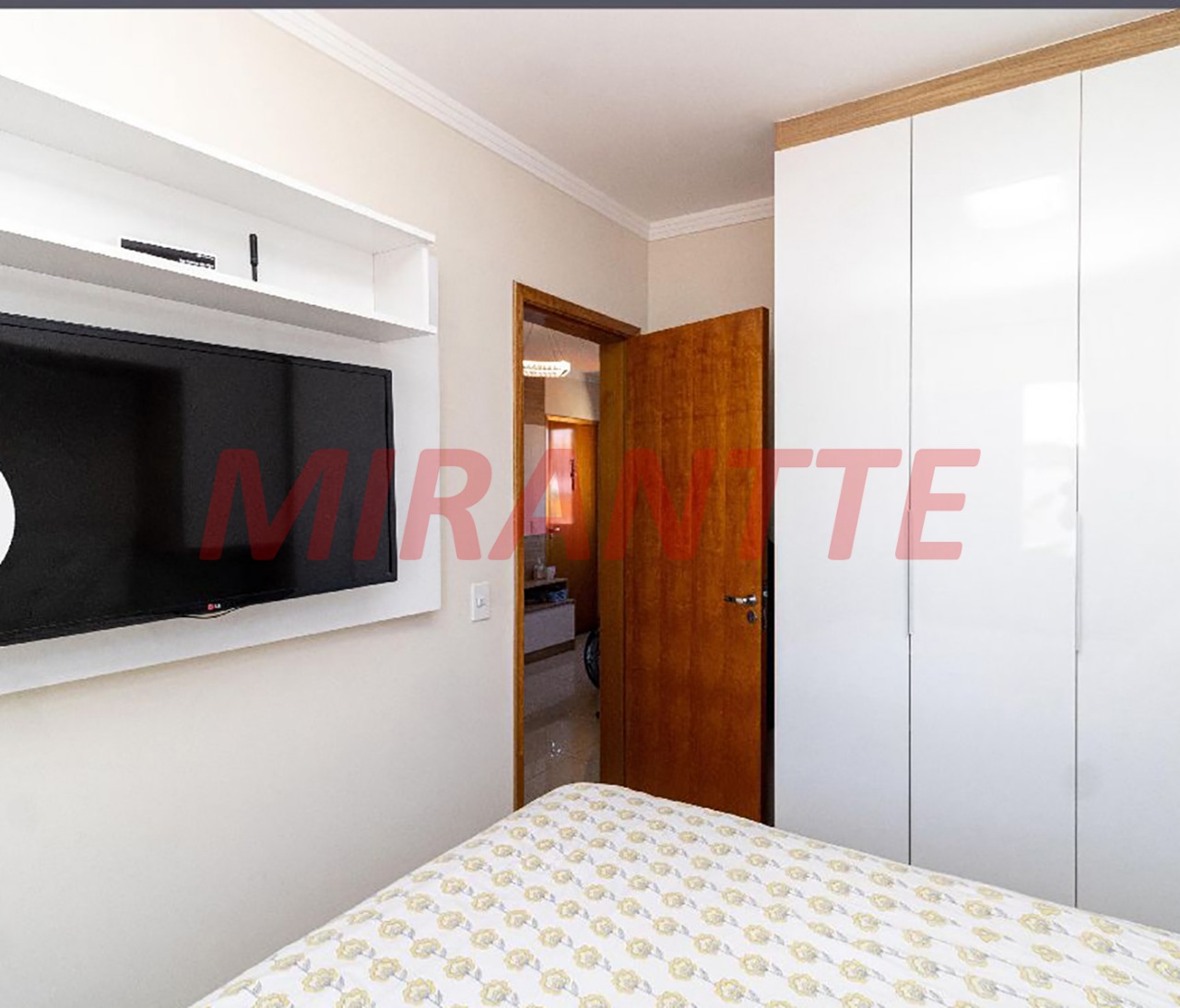 Apartamento de 46m² com 2 quartos em Vila Nivi