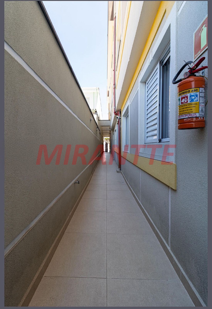 Apartamento de 46m² com 2 quartos em Vila Nivi