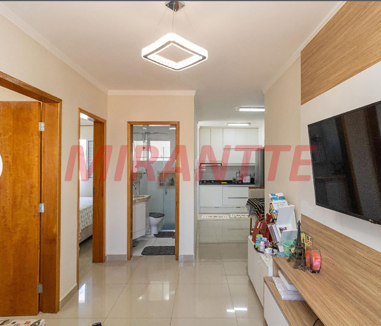 Apartamento de 46m² com 2 quartos em Vila Nivi