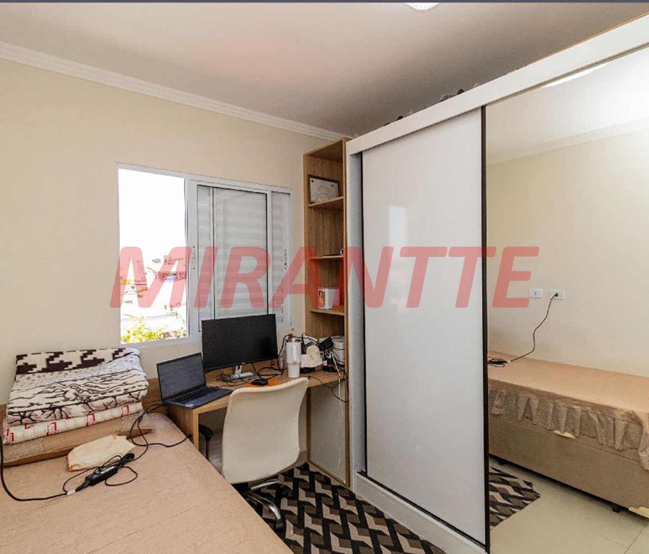 Apartamento de 46m² com 2 quartos em Vila Nivi