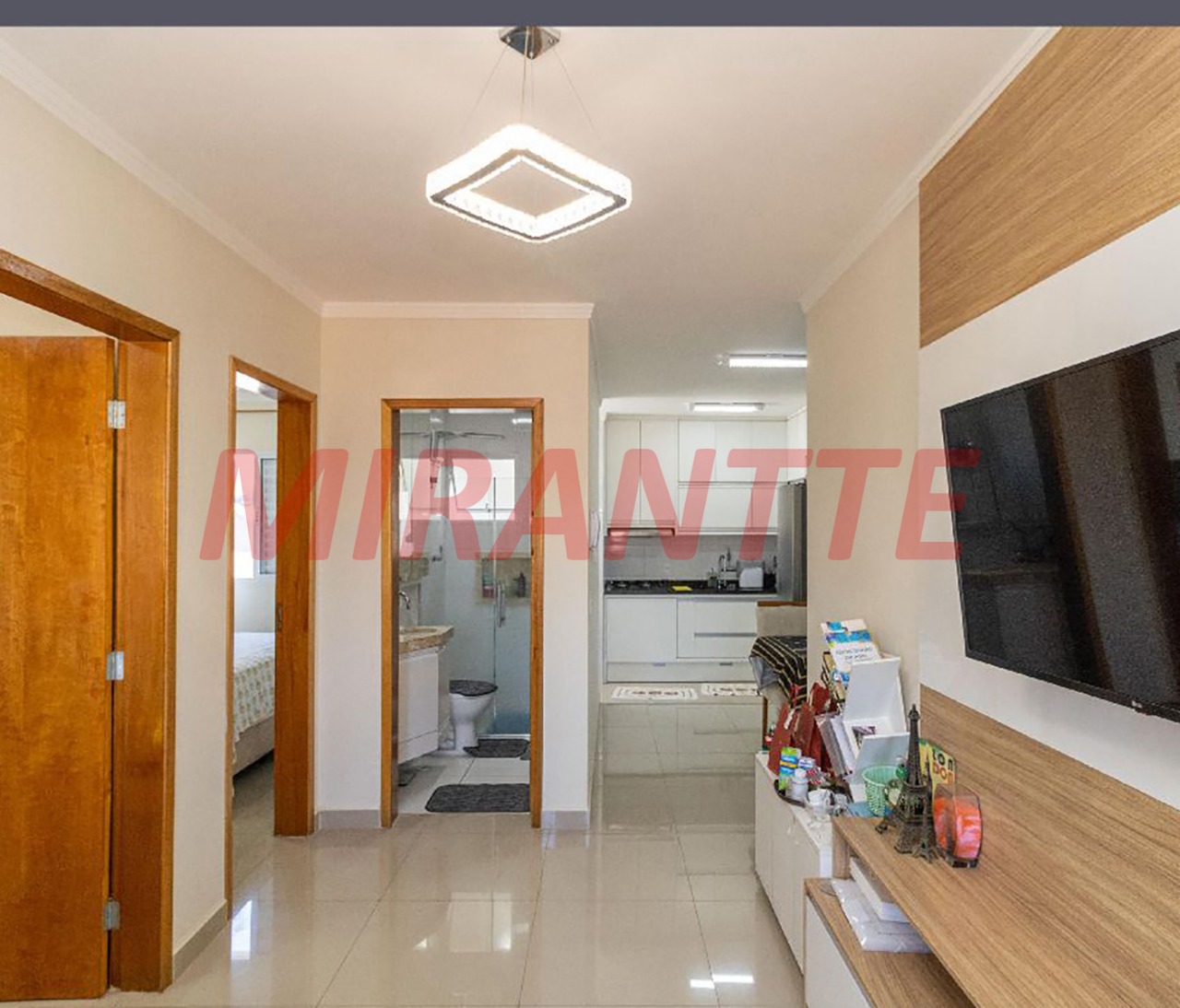Apartamento de 46m² com 2 quartos em Vila Nivi