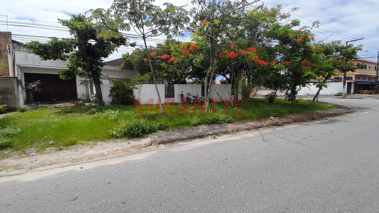 Casa terrea de 240m² com 6 quartos em Parque Balneario