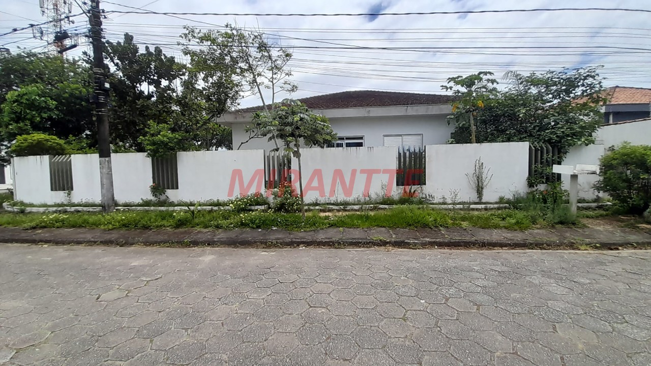 Casa terrea de 240m² com 6 quartos em Parque Balneario