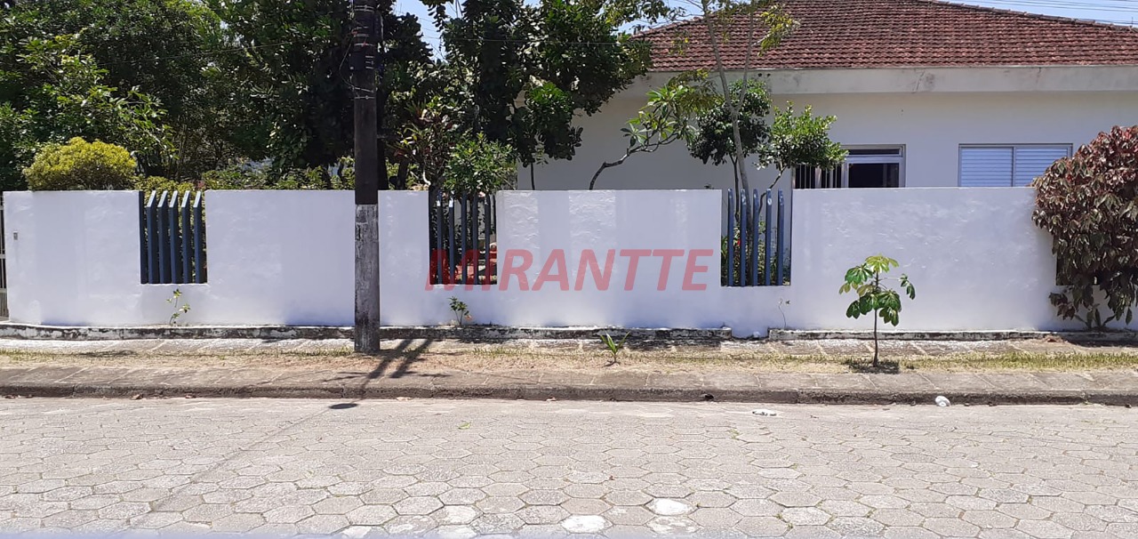 Casa terrea de 240m² com 6 quartos em Parque Balneario