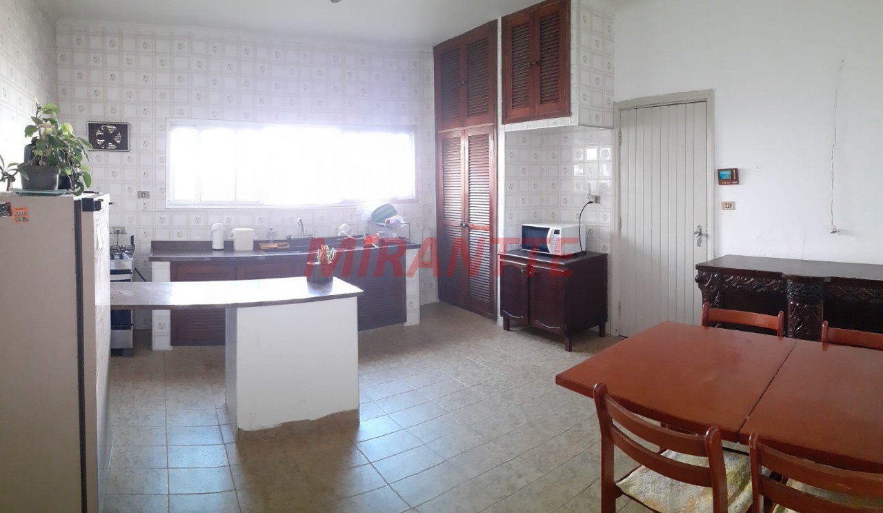 Casa terrea de 240m² com 6 quartos em Parque Balneario