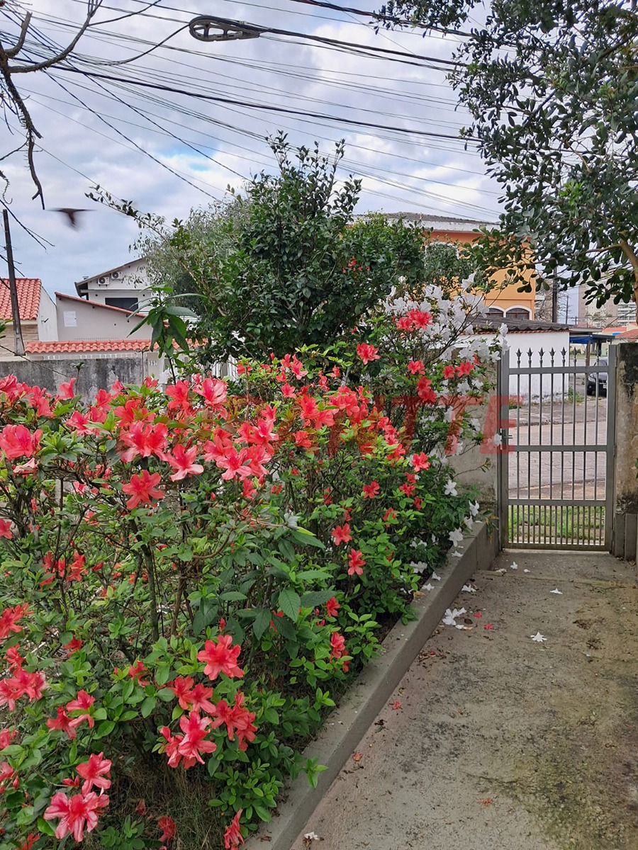 Casa terrea de 240m² com 6 quartos em Parque Balneario