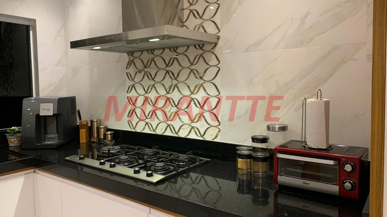 Cond. fechado de 494m² com 4 quartos em Caraguata