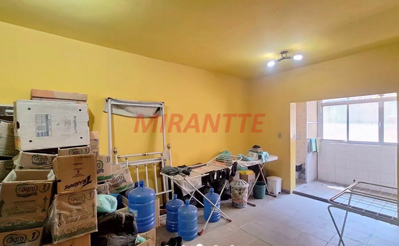 Sobrado de 300m² com 4 quartos em Luz
