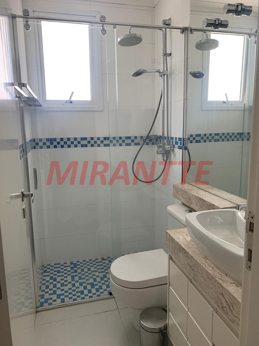 Sobrado de 226m² com 4 quartos em Vila Gumercindo