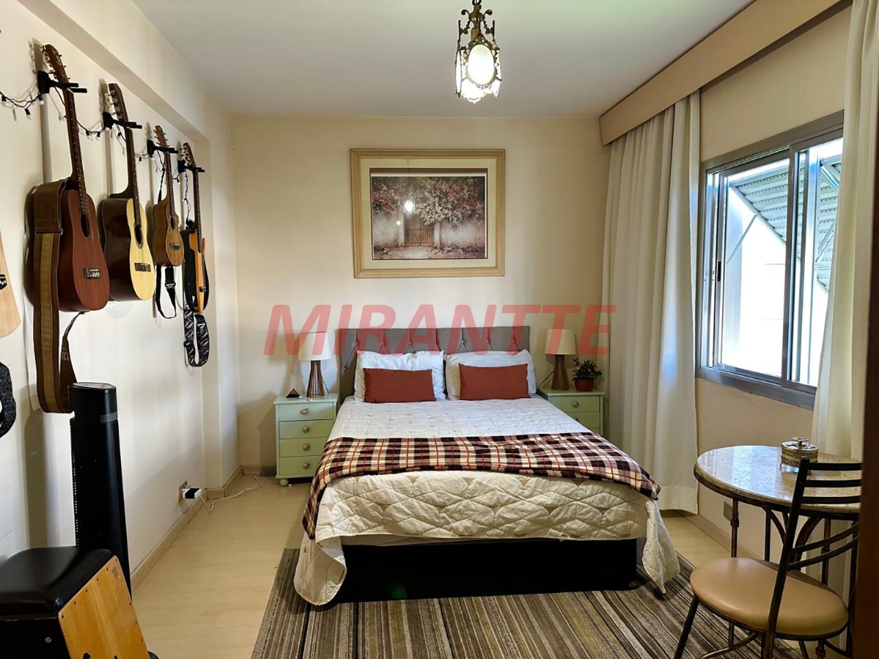 Apartamento de 140m² com 4 quartos em Santana
