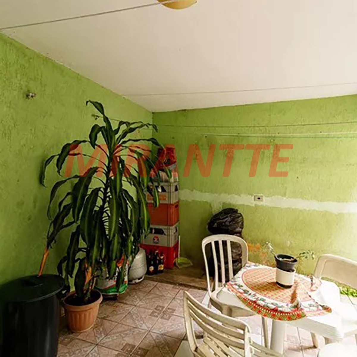 Casa terrea de 94m² com 3 quartos em Vila Nivi