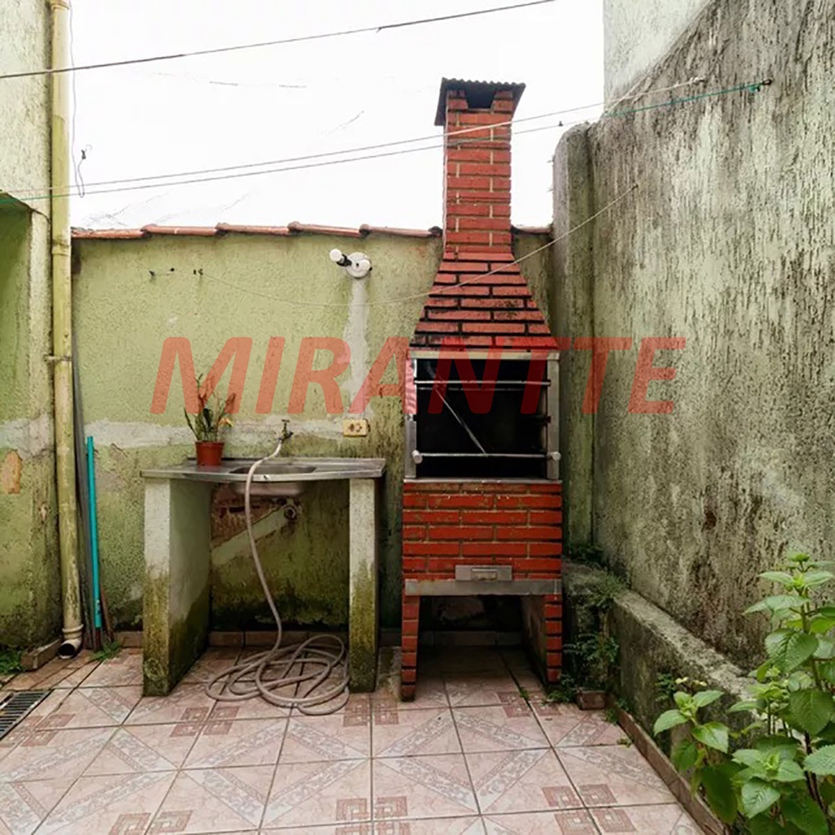 Casa terrea de 94m² com 3 quartos em Vila Nivi