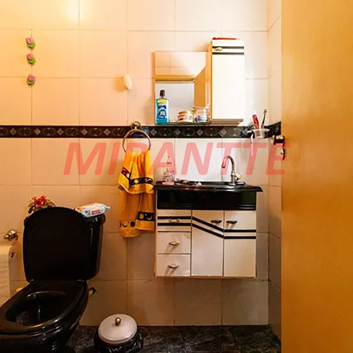 Casa terrea de 94m² com 3 quartos em Vila Nivi