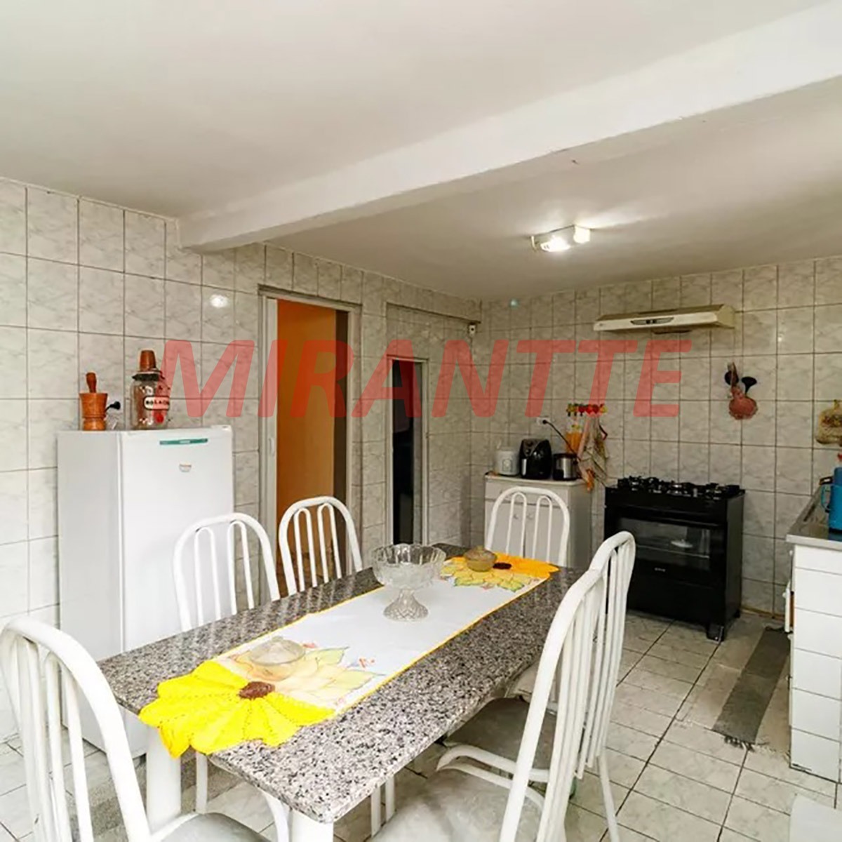 Casa terrea de 94m² com 3 quartos em Vila Nivi
