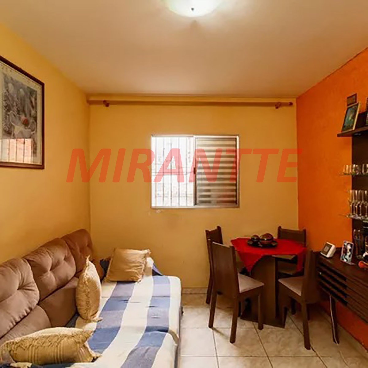 Casa terrea de 94m² com 3 quartos em Vila Nivi