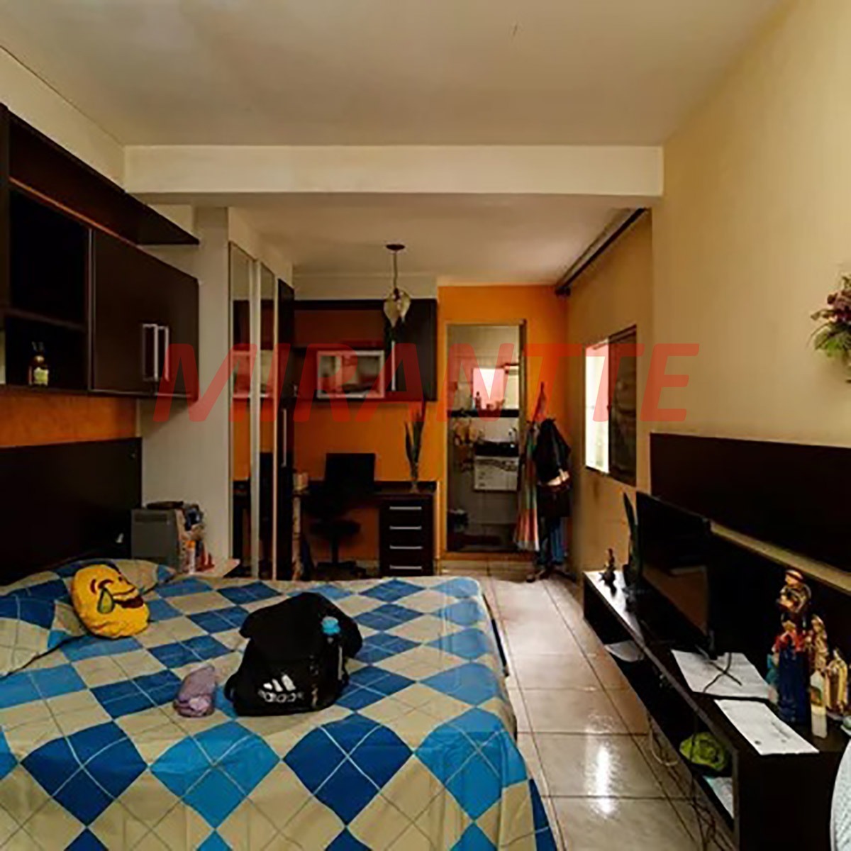Casa terrea de 94m² com 3 quartos em Vila Nivi
