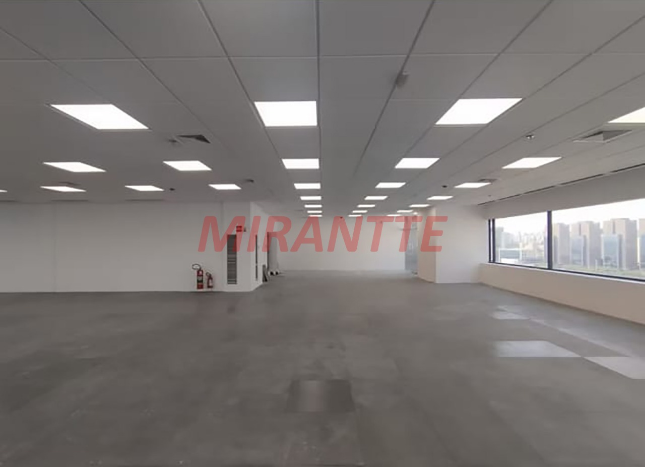 Conjunto comercial de 789.32m² em Parque Industrial Tomas Edson